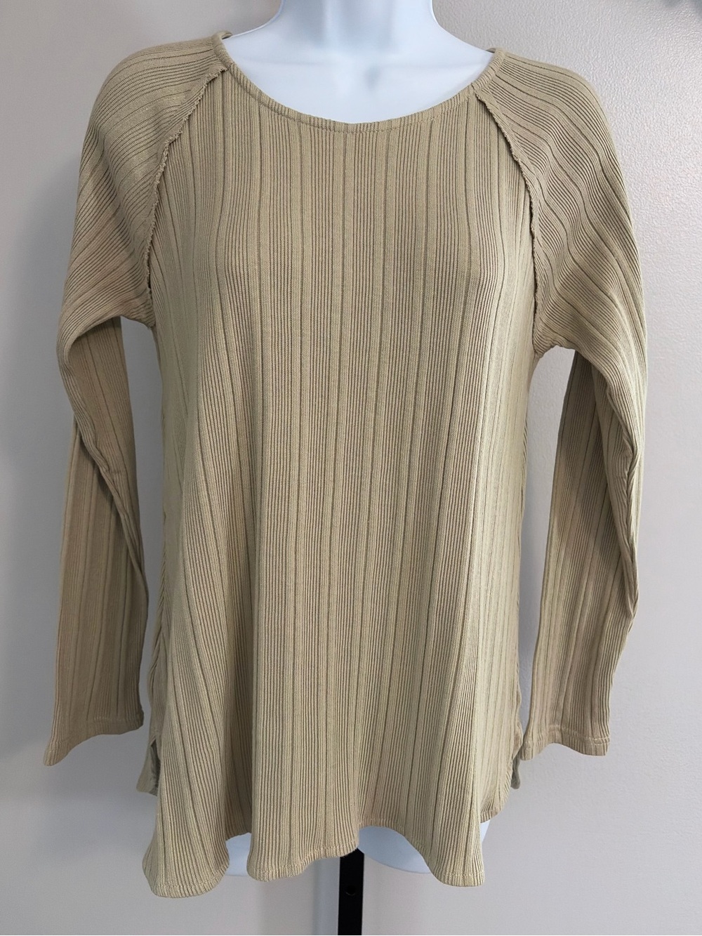 NWT Yak N Yeti- Ribbed Scoop-Neck Long Sleeve Top